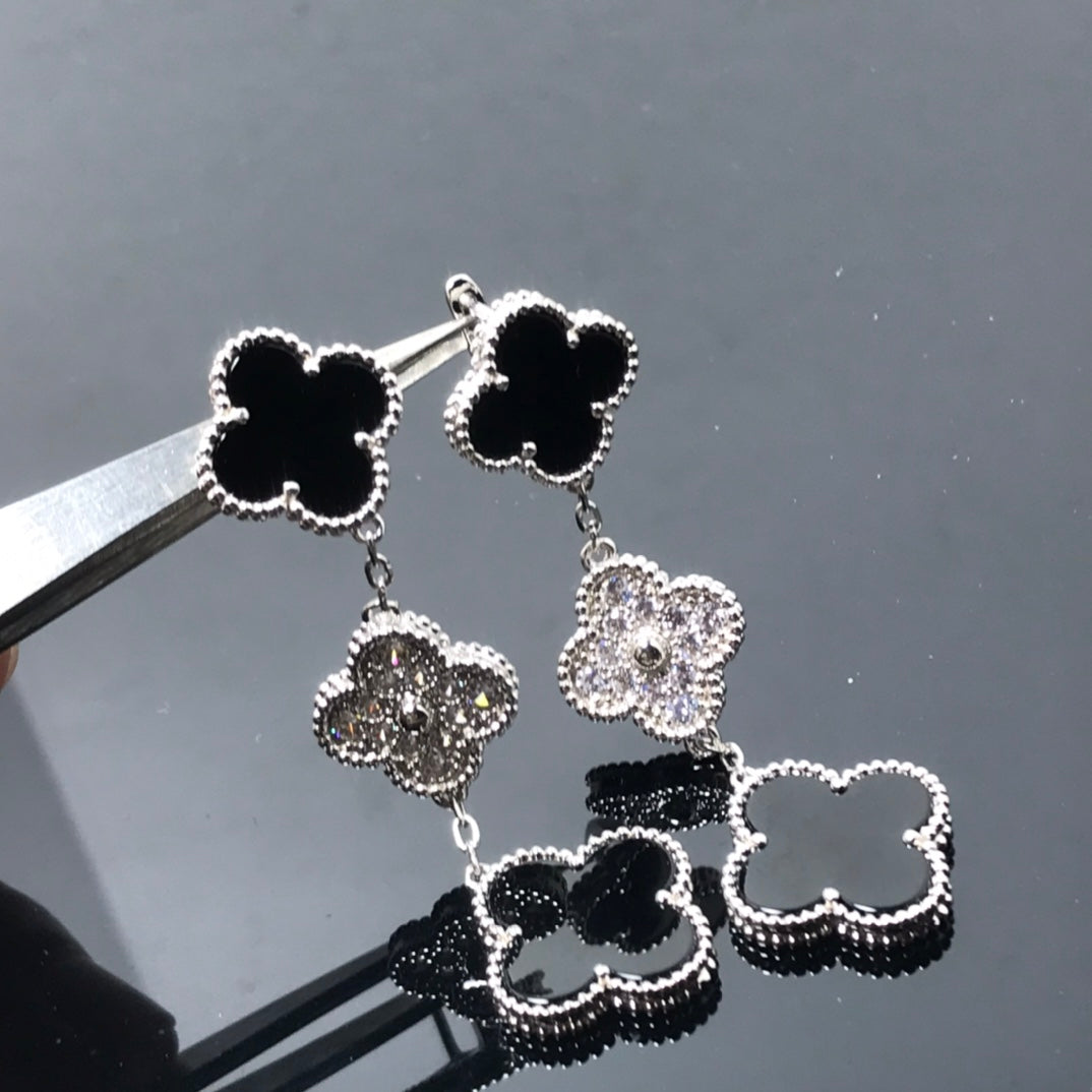¡®AuraJewelry¡¯CLOVER 3 MOTIF DIAMOND ONYX SILVER EARRINGS