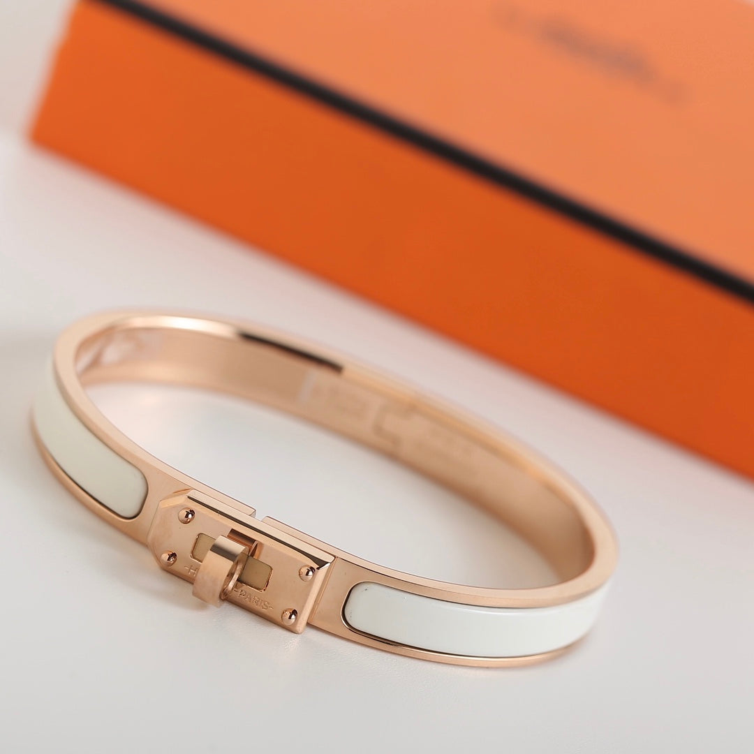 ¡®AuraJewelry¡¯HM KELLY WHITE BRACELET