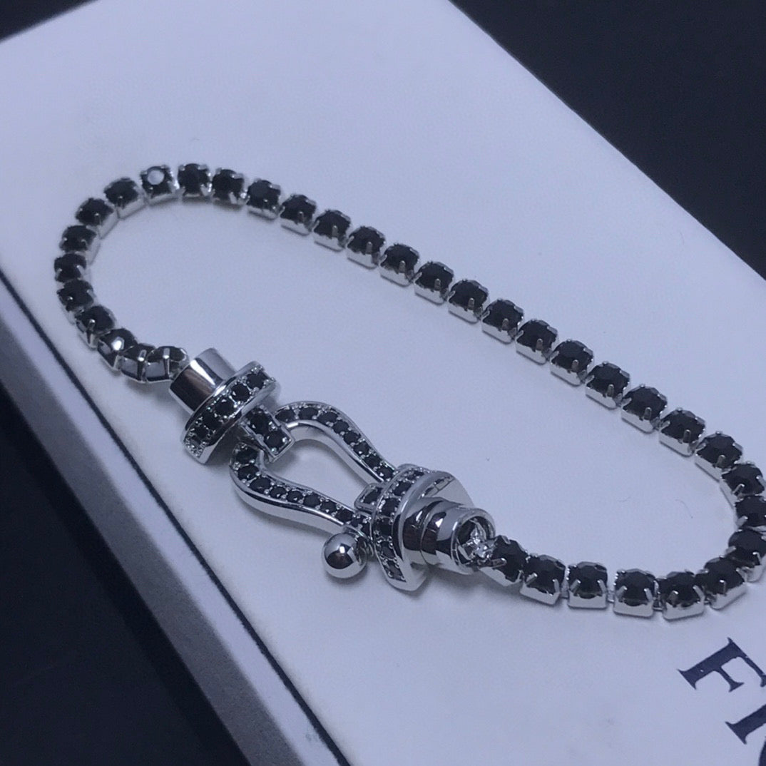 ¡®AuraJewelry¡¯FORCE LARGE HORSESHOE FULL DIAMOND TENNIS BRACELET
