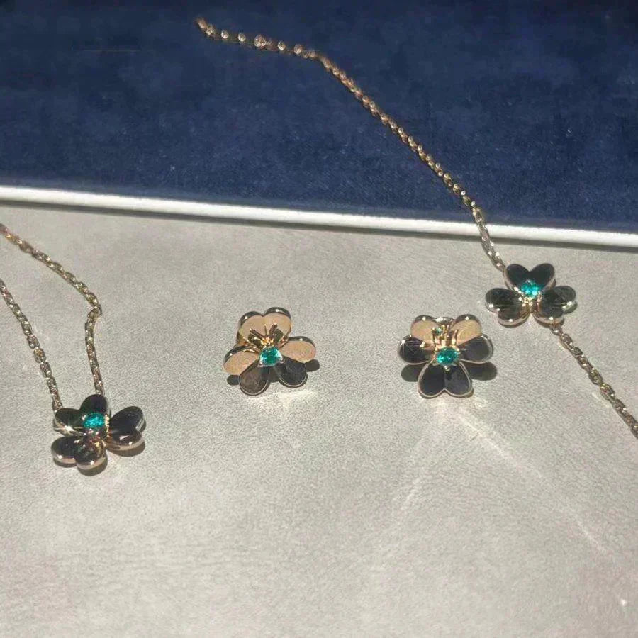 ¡®AuraJewelry¡¯FRIVOLE FLOWER MALACHITE EARRINGS