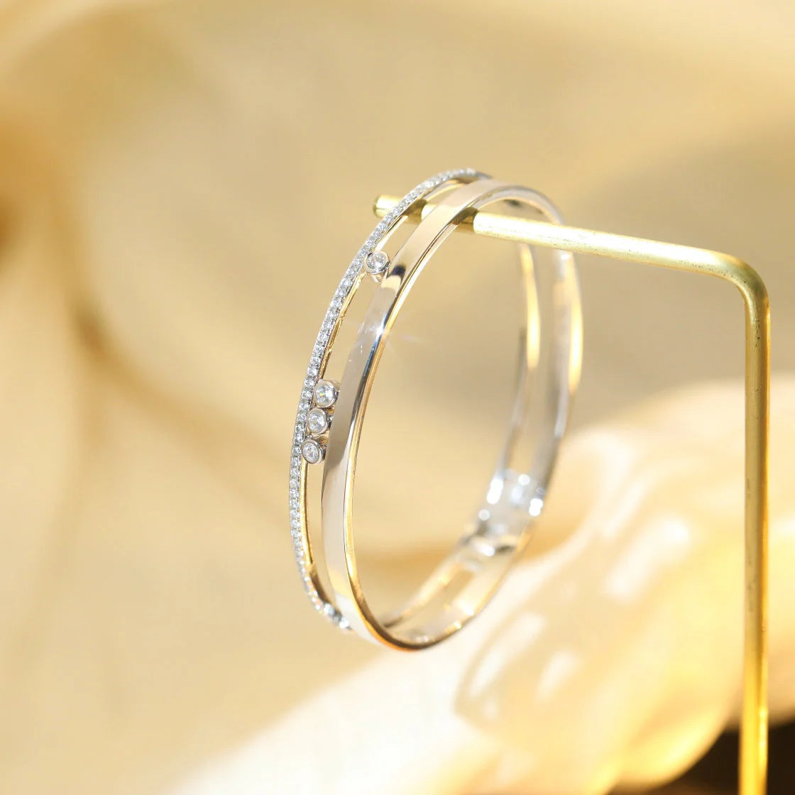 [AuraJewelry]Move Romane Diamond Bangle Bracelet