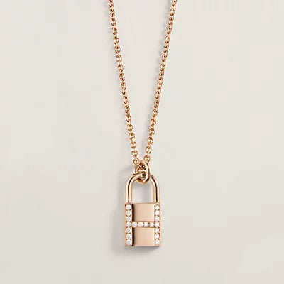 ¡®AuraJewelry¡¯HM ADVANCED NICHE LOCK HEAD NECKLACE DIAMONDS