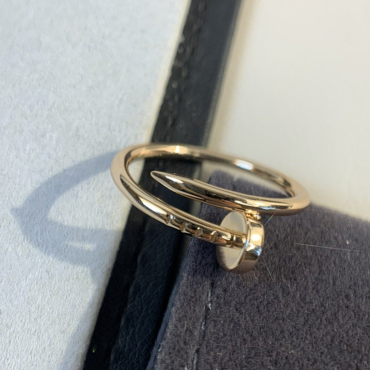 ¡®AuraJewelry¡¯JUSTE RING 1.8MM