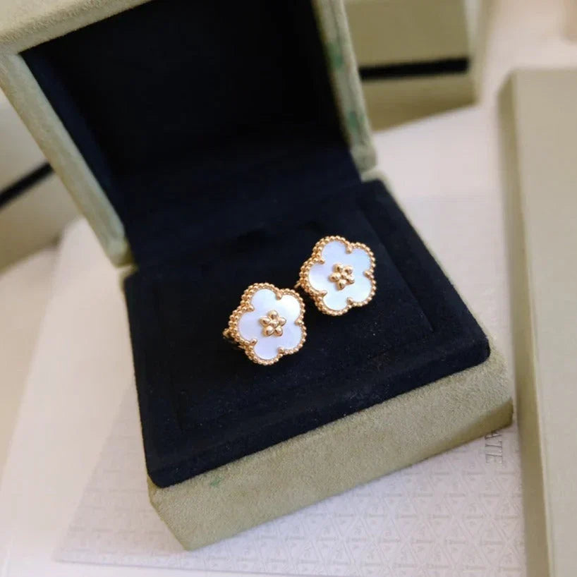 [AuraJewelry]LUCKY WHITE MOP EARRINGS