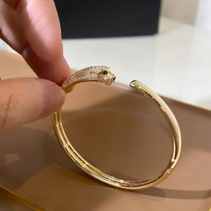 ¡®AuraJewelry¡¯PANTHERE GOLD DIAMOND OPEN BRACELET