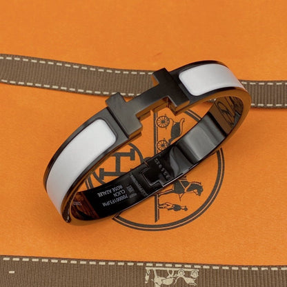¡®AuraJewelry¡¯H BRACELET 12MM BLACK WHITE CERAMIC
