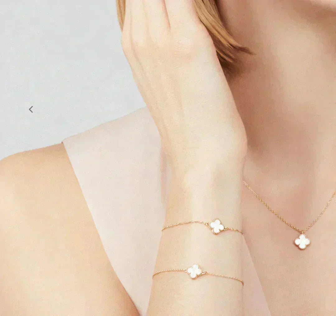 ¡®AuraJewelry¡¯CLOVER MINI 9.5MM WHITE MOTHER-OF-PEARL NECKLACE
