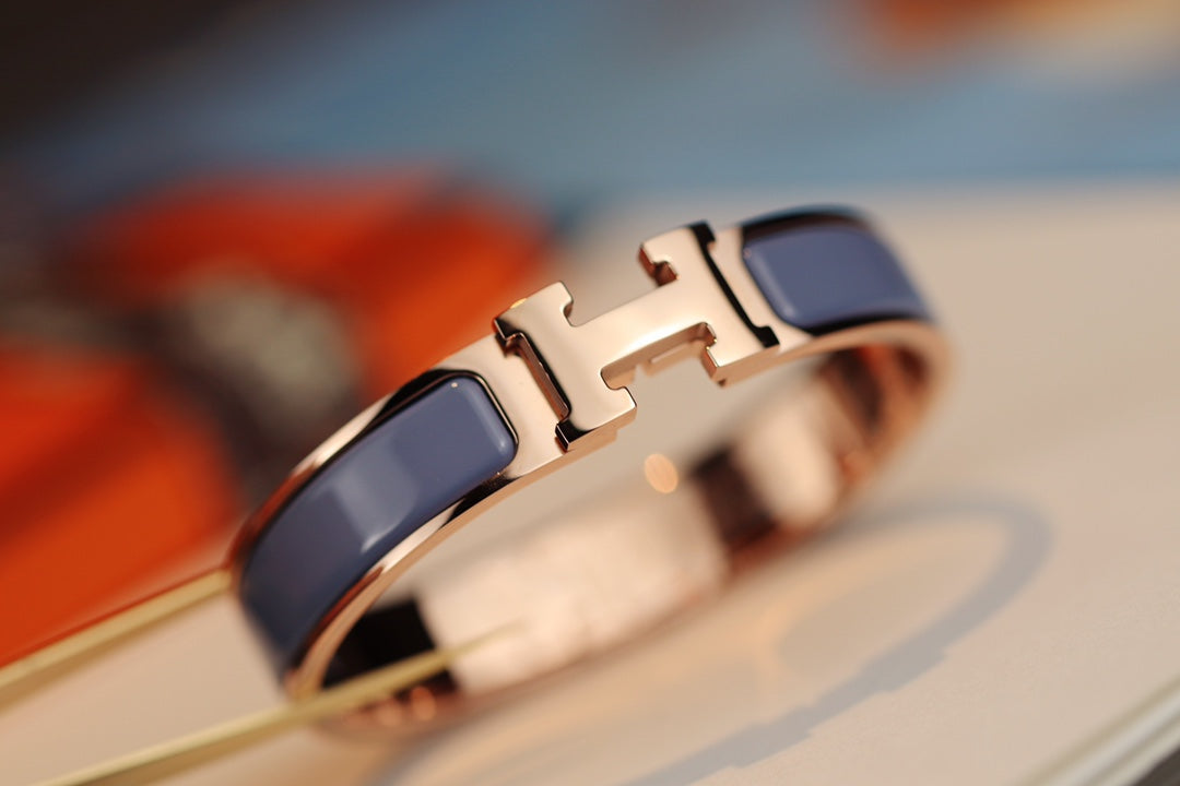¡®AuraJewelry¡¯H BRACELET 12MM BLUE GRAY