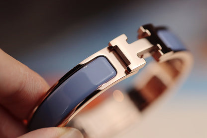 ¡®AuraJewelry¡¯H BRACELET 12MM BLUE GRAY