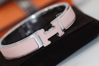 ¡®AuraJewelry¡¯H BRACELET 12MM PINK