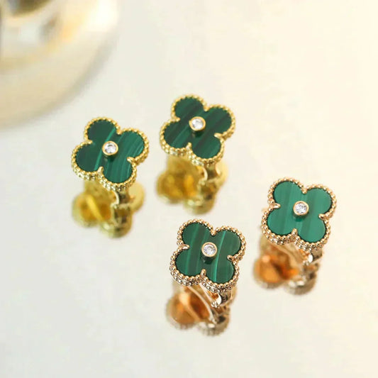 ¡®AuraJewelry¡¯CLOVER MEDIUM 1 MOTIFS MALACHITE DIAMOND EARRINGS