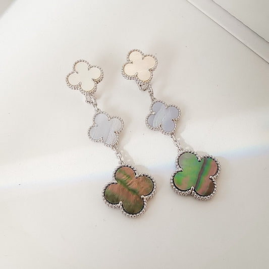 ¡®AuraJewelry¡¯CLOVER 3 MOTIFS CHALCEDONY DARK MOP SILVER EARRINGS