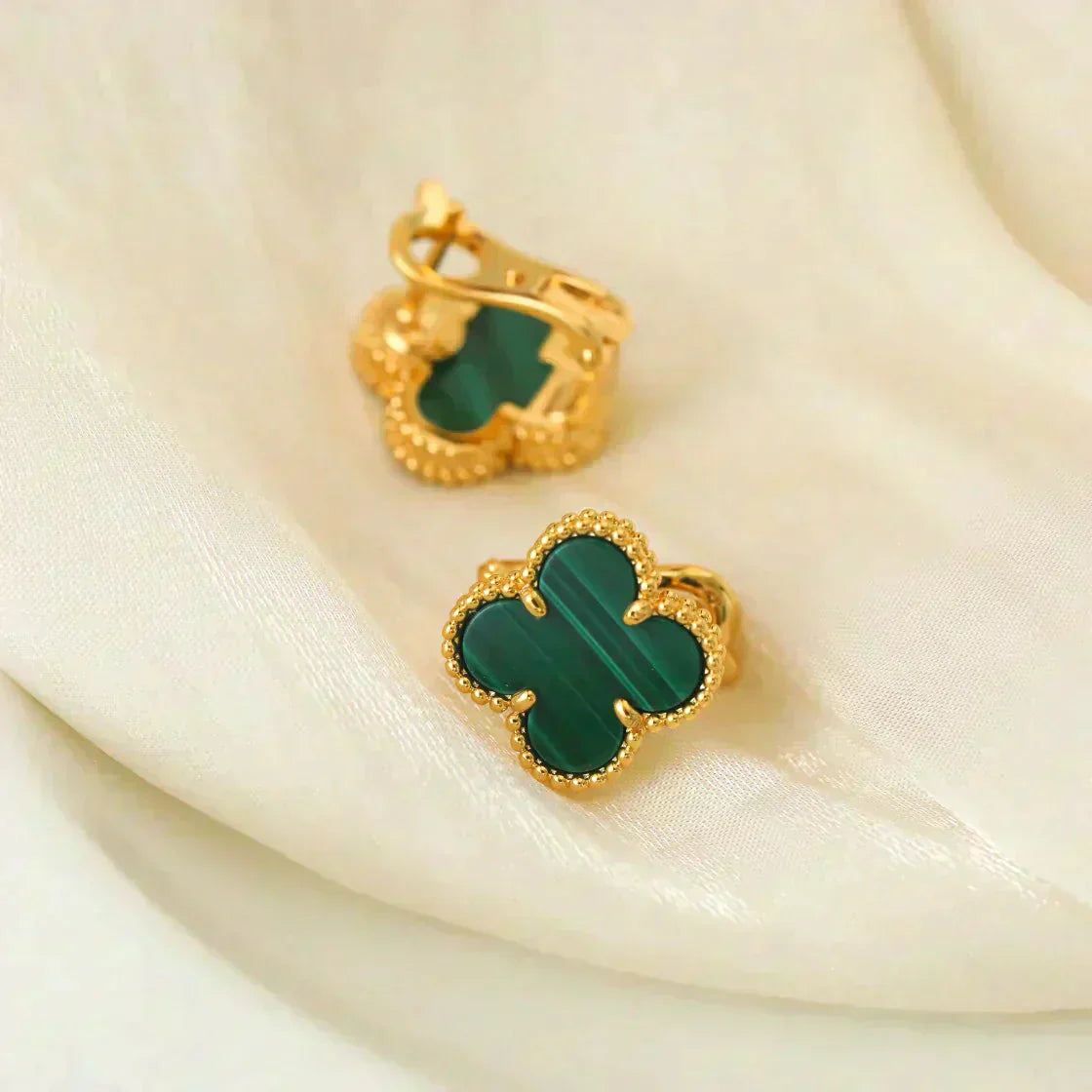 ¡®AuraJewelry¡¯CLOVER MEDIUM 1 MOTIFS MALACHITE  EARRINGS