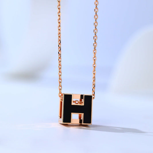 ¡®AuraJewelry¡¯H CAGE PINK GOLD NECKLACE