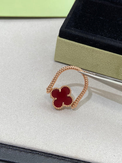 ¡®AuraJewelry¡¯CLOVER RIVERSIBLE ROSE GOLD RING