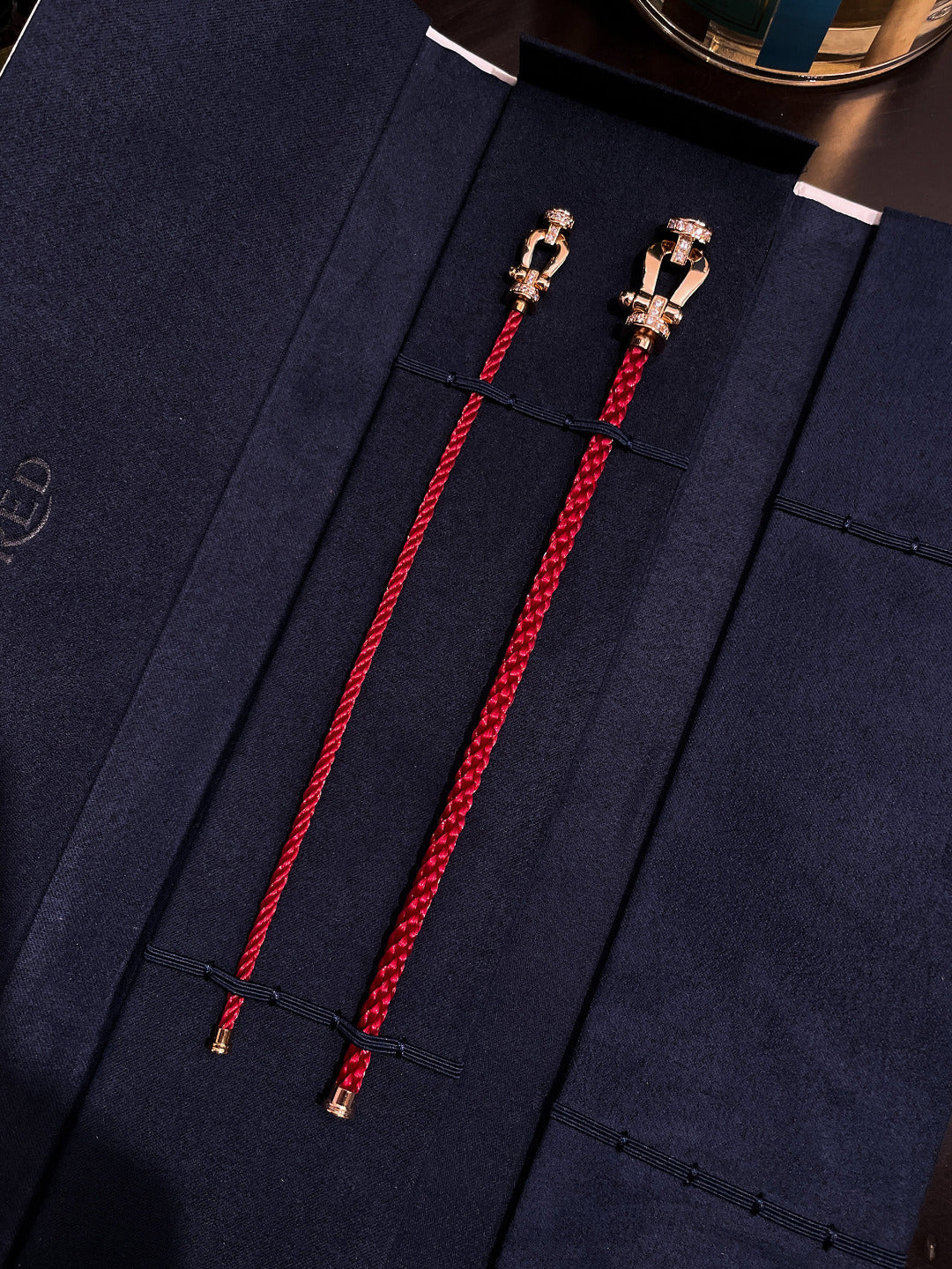 ¡®AuraJewelry¡¯FORCE 10 HALF DIAMOND PINK GOLD RED CORDERI LARGE AND MEDIUM MODEL