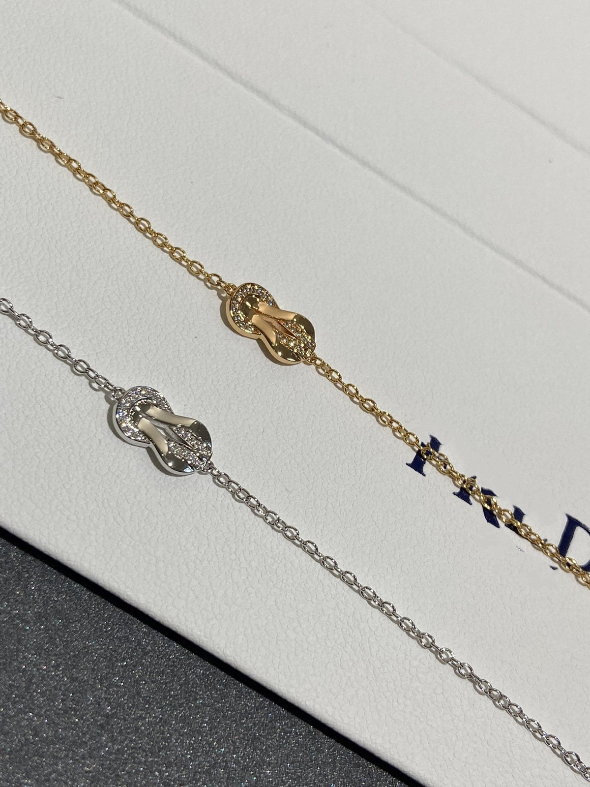 ¡®AuraJewelry¡¯CHANCE INFINIE DIAMOND BRACELET