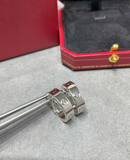 ¡®AuraJewelry¡¯LOVE 5.5MM EARRINGS