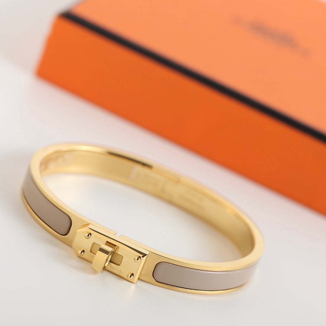 ¡®AuraJewelry¡¯HM KELLY GREY BRACELET