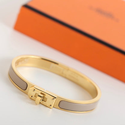 ¡®AuraJewelry¡¯HM KELLY GREY BRACELET