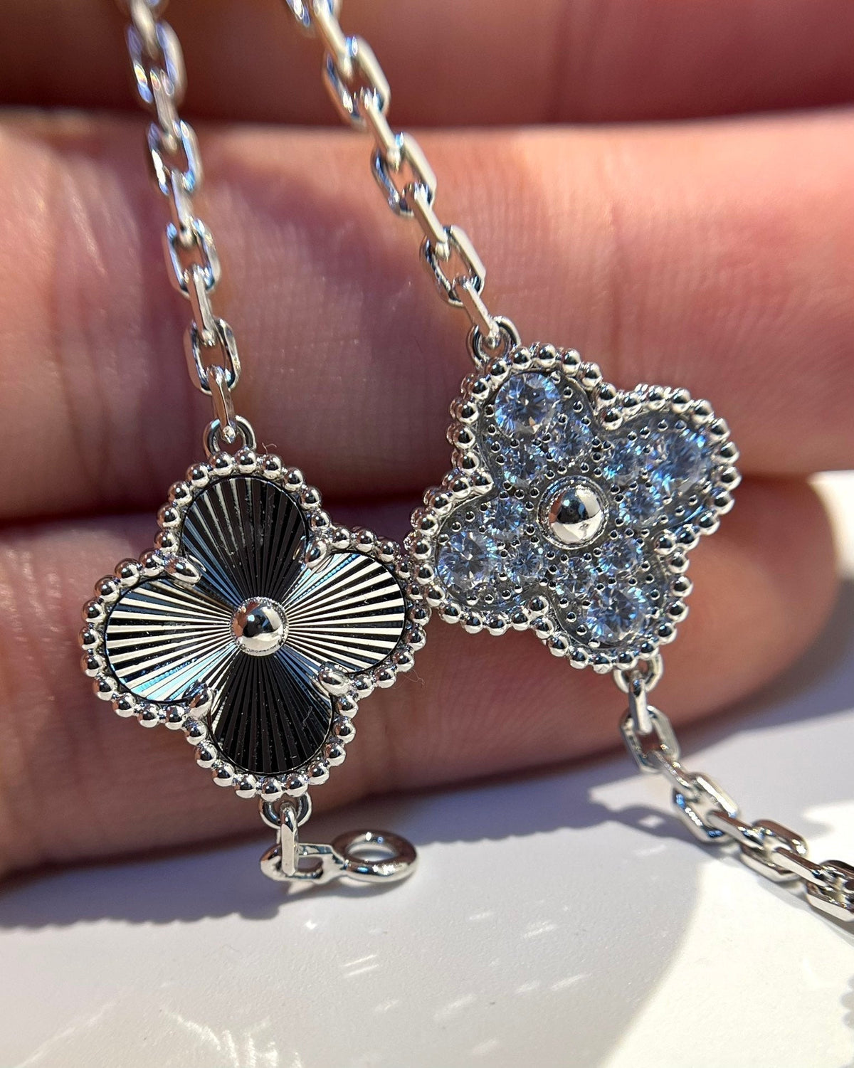 [AuraJewelry]New  CLOVER 5 MOTIF LASER BRACELET COLLECTION
