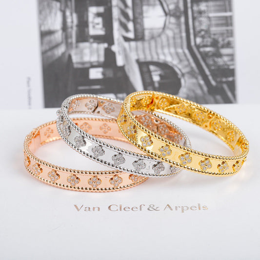 ¡®AuraJewelry¡¯CLOVER BRACELET 8MM DIAMONDS