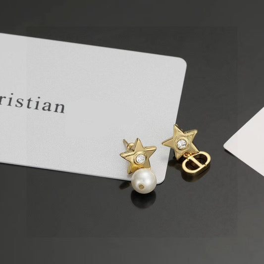 [AuraJewelry]CD Star-Shaped Letter Earrings