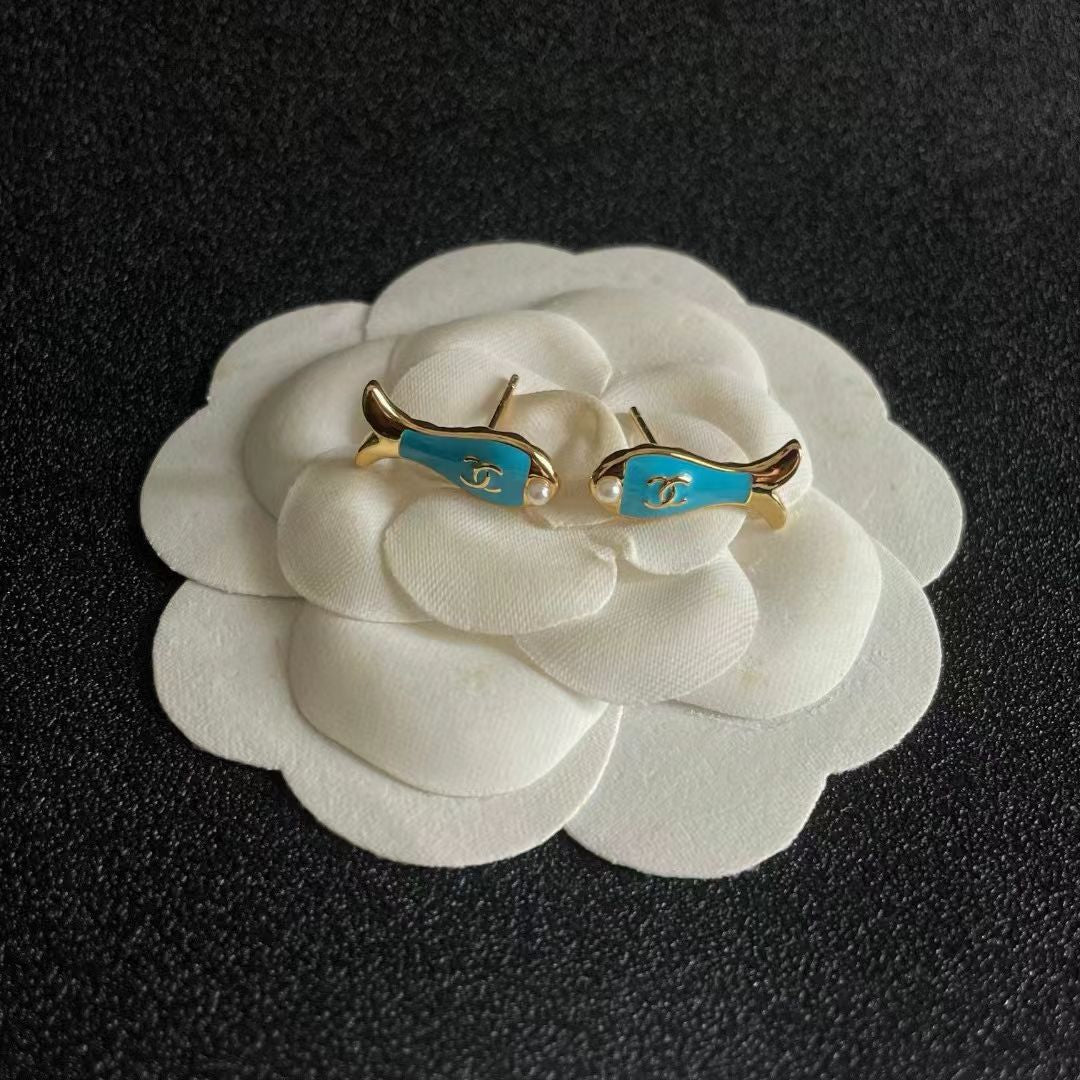 [AuraJewelry]Fish Stud Earrings