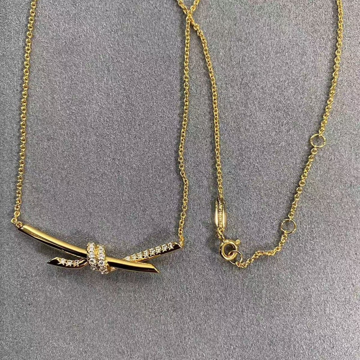 [AuraJewelry]T House Diamond-Studded Knot Necklace