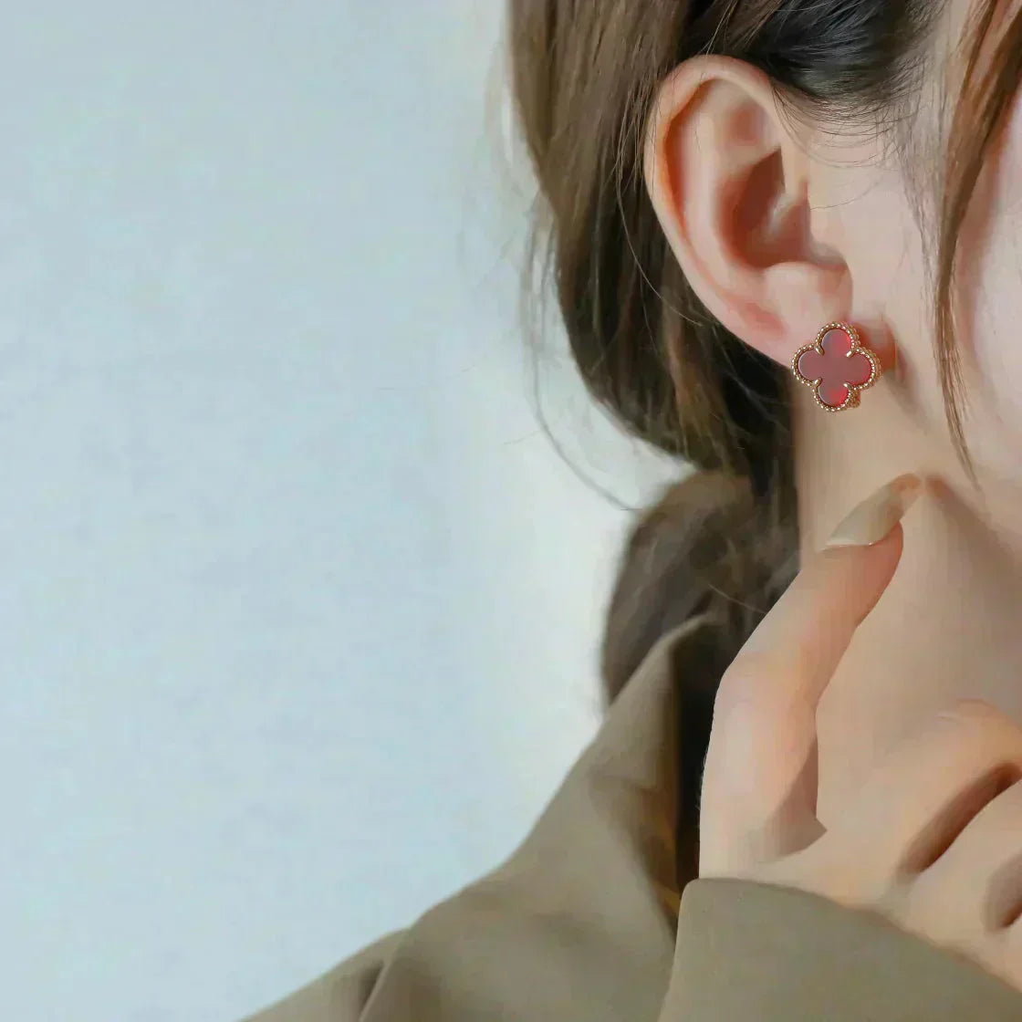 ¡®AuraJewelry¡¯CLOVER MEDIUM 1 MOTIFS CARNELIAN  EARRINGS