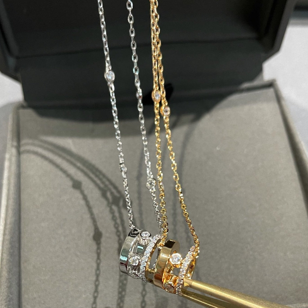 [AuraJewelry]CHAIN MOVE ROMANE PEDAND NECKLACE
