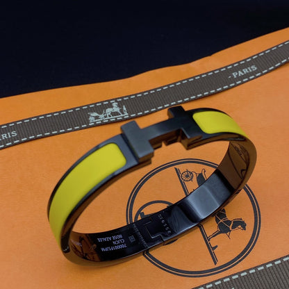 ¡®AuraJewelry¡¯CLIC HM SO BLACK YELLOW BRACELET
