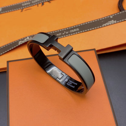 ¡®AuraJewelry¡¯CLIC HM SO BLACK GREY BRACELET