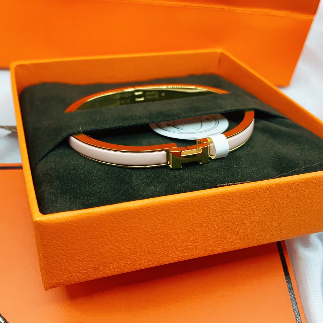 ¡®AuraJewelry¡¯CLASSIC HM CLIC  PINK 8MM ENAMEL BRACELET