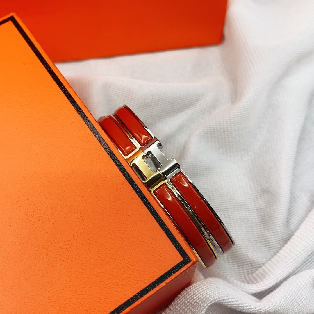 ¡®AuraJewelry¡¯CLASSIC HM CLIC RED 8MM ENAMEL BRACELET