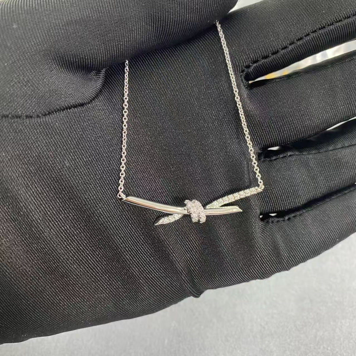 [AuraJewelry]T House Diamond-Studded Knot Necklace