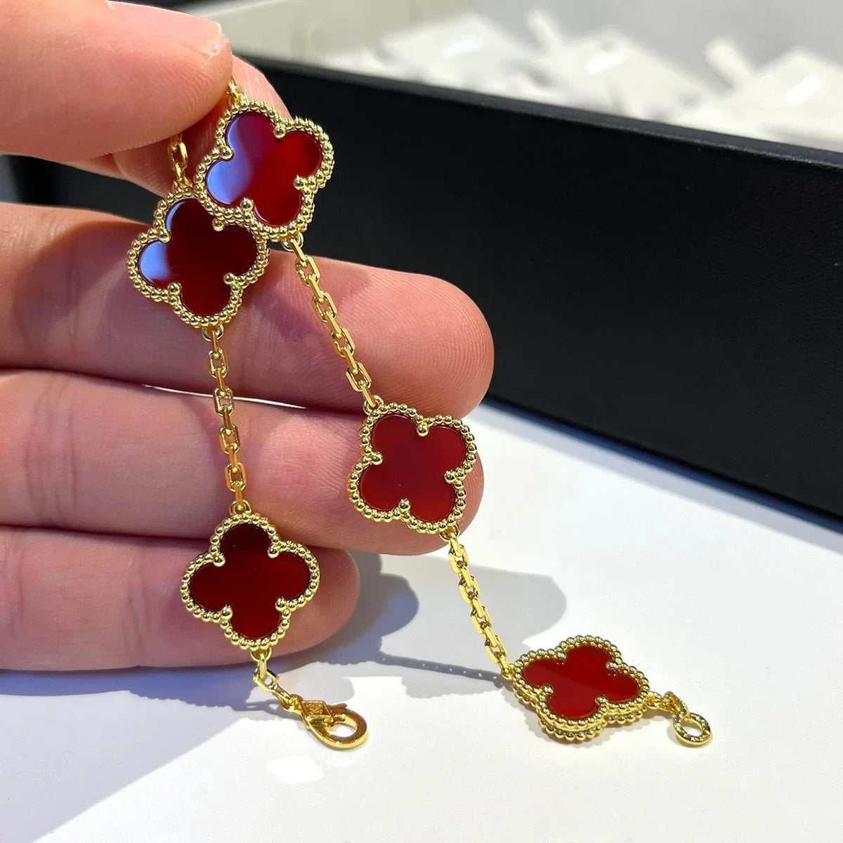 [AuraJewelry]New  CLOVER 5 MOTIF RED CORNELIAN BRACELET COLLECTION