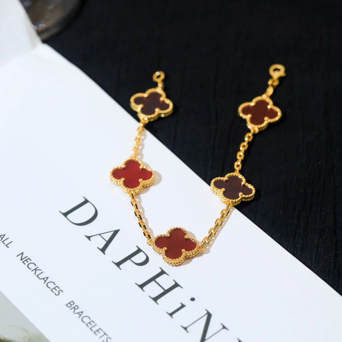 [AuraJewelry]New  CLOVER 5 MOTIF RED CORNELIAN BRACELET COLLECTION