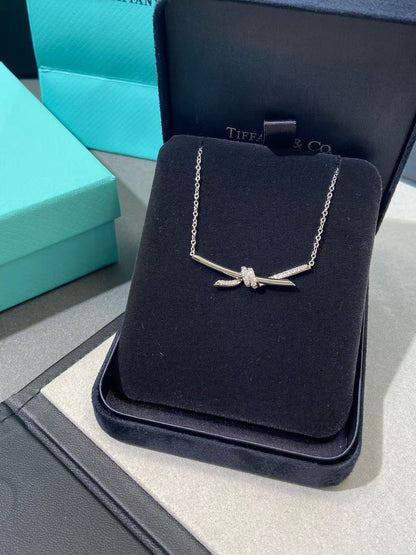 [AuraJewelry]T House Diamond-Studded Knot Necklace