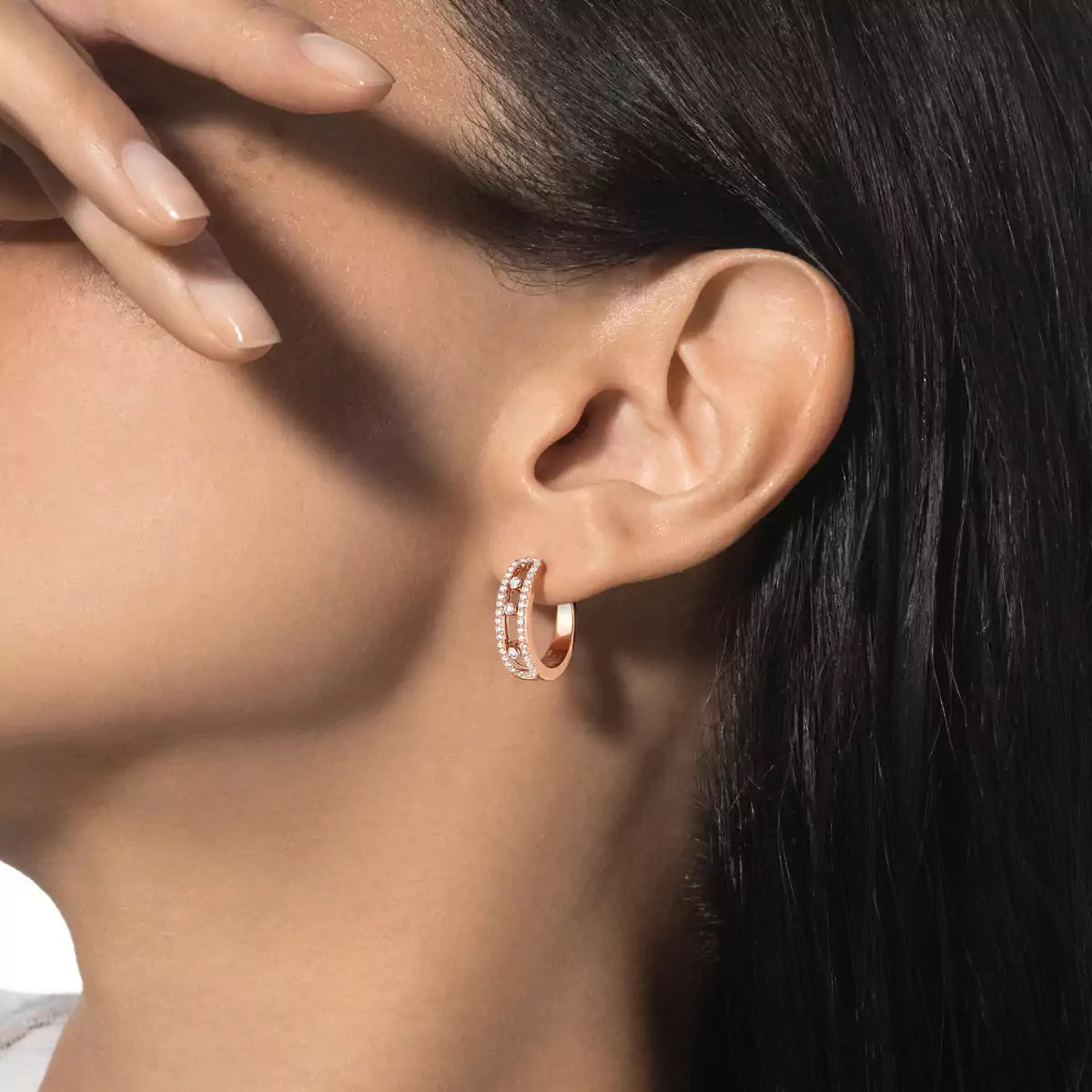 [AuraJewelry]Diamond Pave_ Hoop Earrings Move