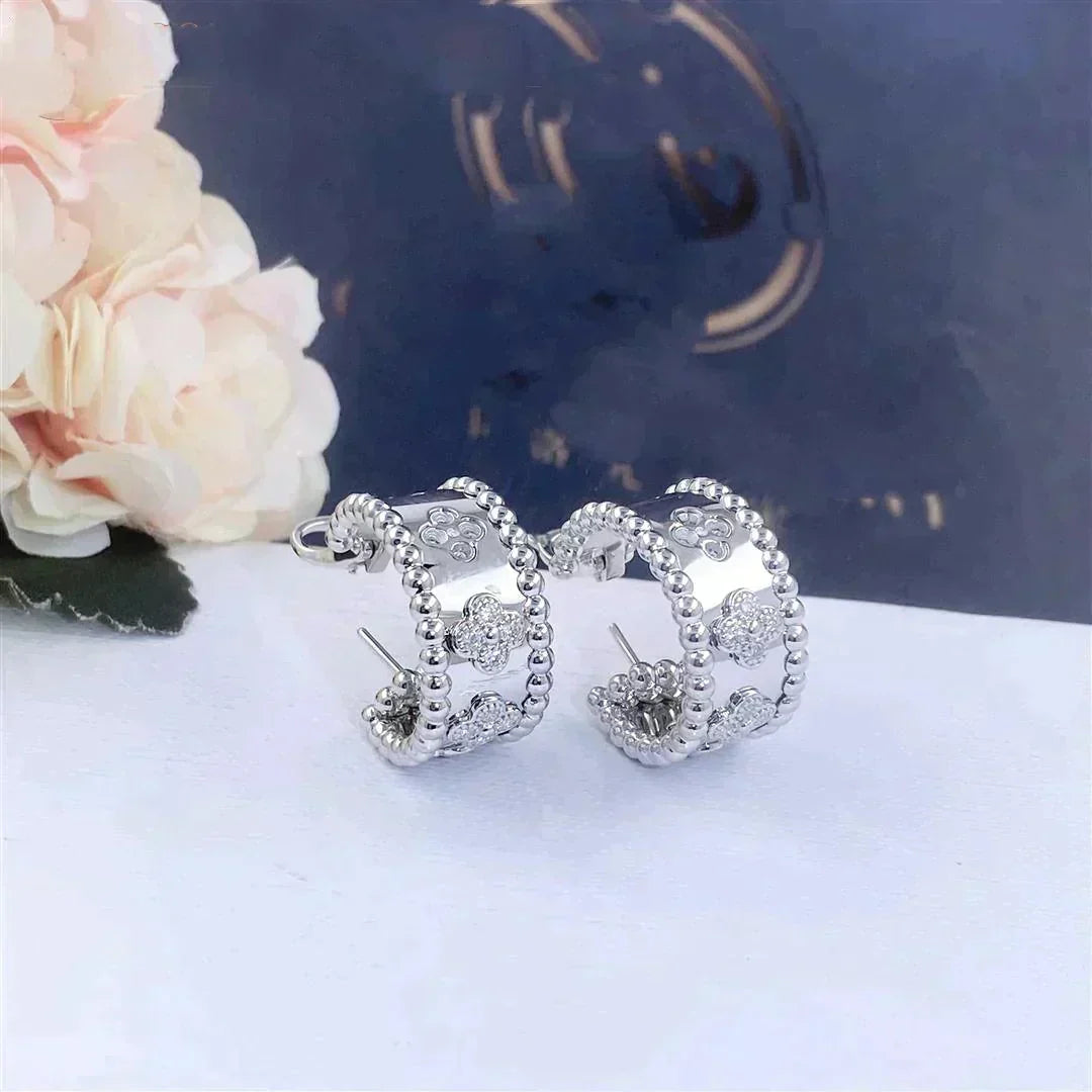 ¡®AuraJewelry¡¯PERLEE DIAMOND EARRINGS