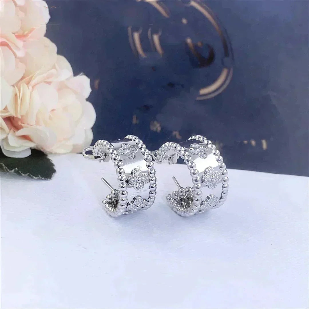 ¡®AuraJewelry¡¯PERLEE DIAMOND EARRINGS