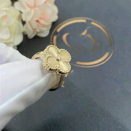 ¡®AuraJewelry¡¯CLOVER GOLD RING