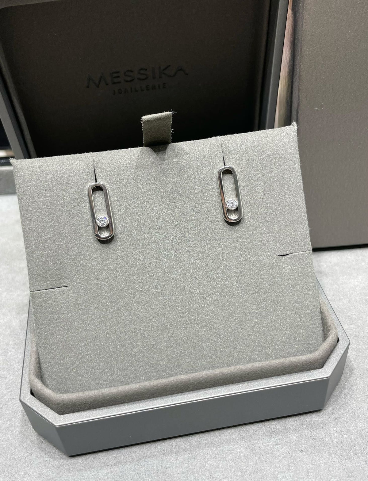 [AuraJewelry]MOVE UNO SMALL 1 DIAMOND EARRINGS